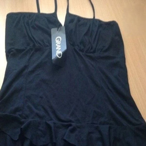 Top with crisscross straps black L Grand new