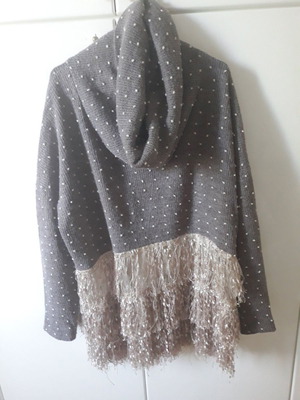 Nidodileda gray knitted turtleneck with fringes used