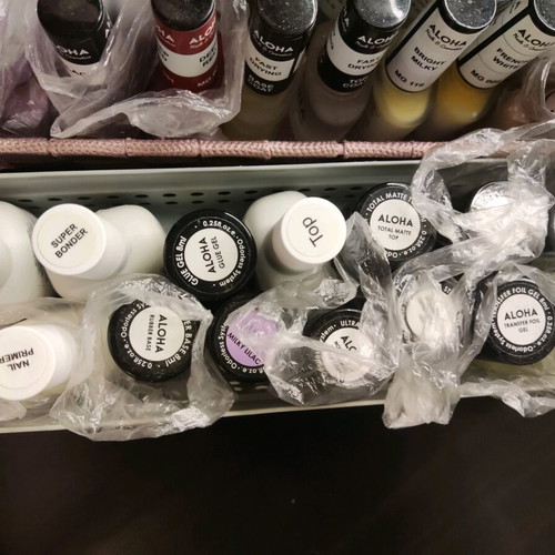 Aloha nail polishes like new