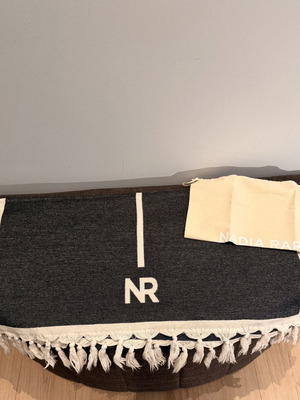 Nadia Rapti towel new with case