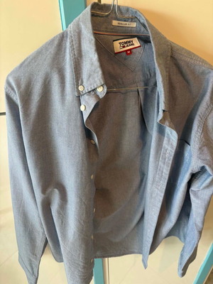 Tommy Hilfiger men's shirt like new, size M, blue