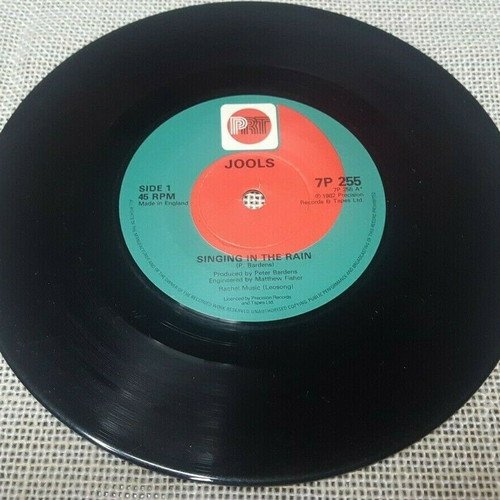 Jools Singing In The Rain 7' vinyl used, rock