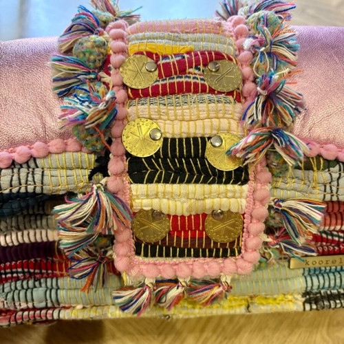 Kooreloo bag like new, colorful with long chain 25cm