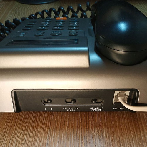 Thomson wired phone used, silver, fully functional