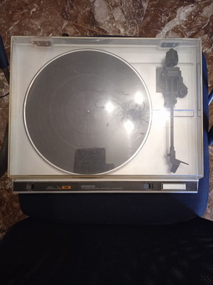 Kenwood turntable model 1979 KD - 21R used without needle