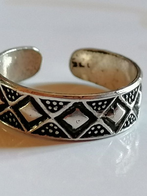 925 Silver Toe Ring with Rhombus Pattern new