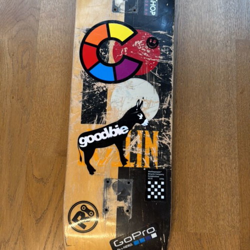 Skateboard used with Mosaic grip