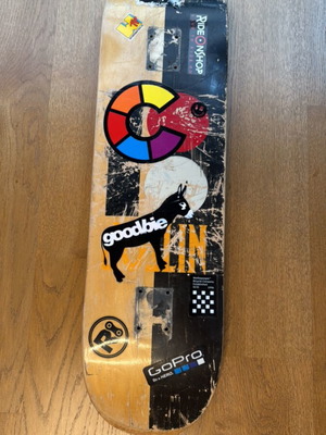 Skateboard used with Mosaic grip