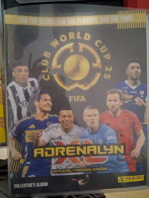 Panini FIFA Club World Cup 2025 Adrenalyn XL album like new with 71 cards