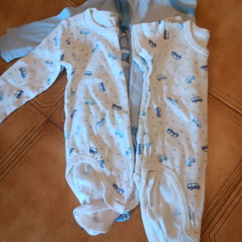Baby clothing set for boy 6 to 9 months like new