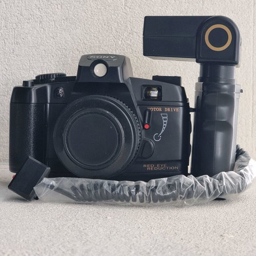 Sony 35mm camera new, automatic film advance