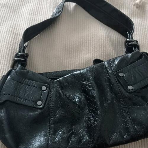 Luana leather shoulder bag shiny finish like new, black