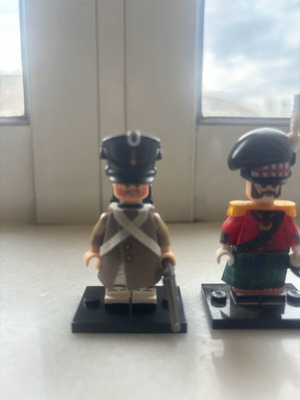 Figures excellent condition