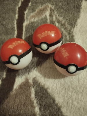 Pokeball used, 90s-00s with candies