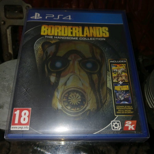 Borderlands PlayStation 4 (PS4) like new with protector