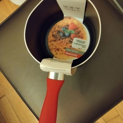 Presto Mini Tescoma saucepan 12cm red with slight rim bend