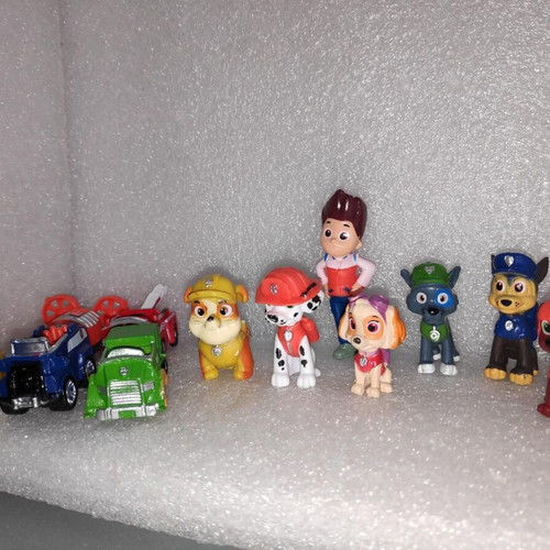 Paw Patrol collectible figures set of 12 like new