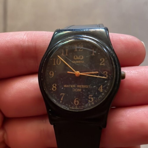 Vintage Q&Q quartz wristwatch used, black, unknown functionality