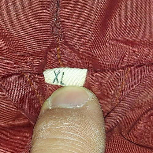 Burgundy jacket used with detachable sleeves XL