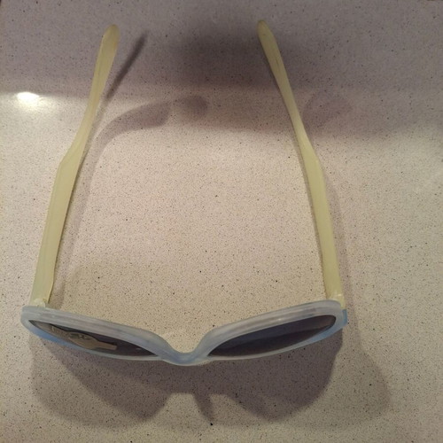 Children's sunglasses like new, trendy shades