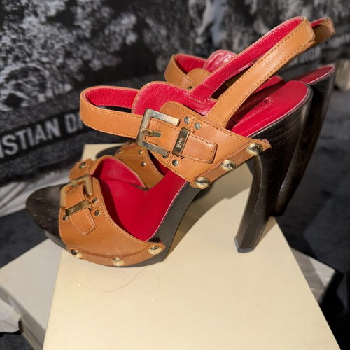 Cesare Paciotti Brown Leather Platform Sandals like new