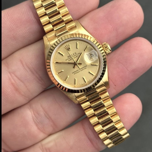 Rolex Datejust ladies 26mm 18k gold like new