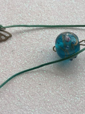 Necklace like new with detailed elements