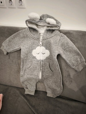 Baby jumpsuit size 62 like new, 2-4 months