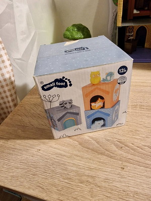Small Foot stacking toy cubes and animals used