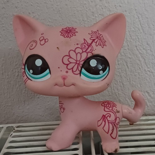 Littlest Pet Shop Jumbo Deco Pet Shorthair Cat by Hasbro like new, pink