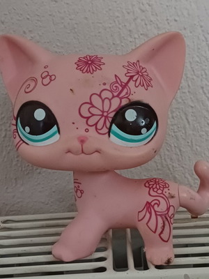 Littlest Pet Shop Jumbo Deco Pet Shorthair Cat by Hasbro like new, pink