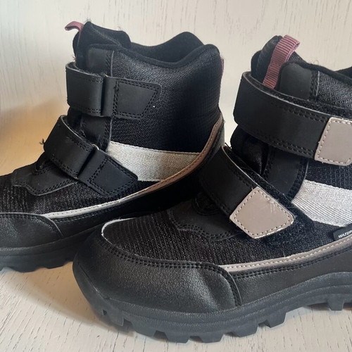 H&M kids snow boots like new, size 34, waterproof