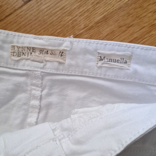 Lynne white denim skirt S used with back slit