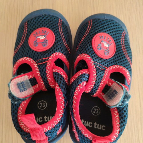 Tuc Tuc beach shoes used, size 23, blue and red