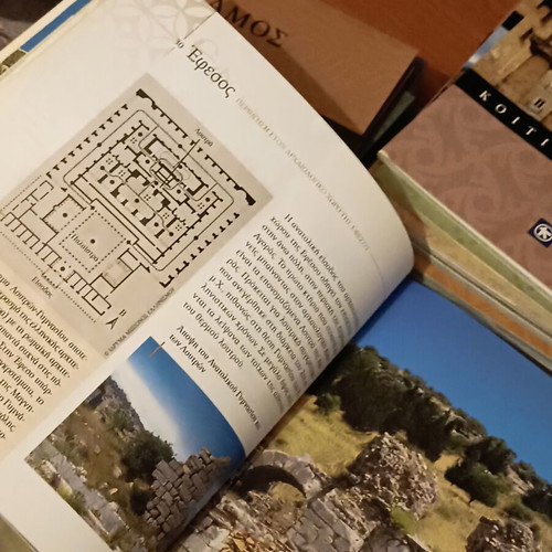 Koities Ellinismou book collection 20 volumes like new, Greek