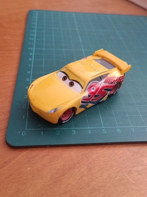 Метално количка Cruz Ramirez от Cars 3 Disney/Pixar