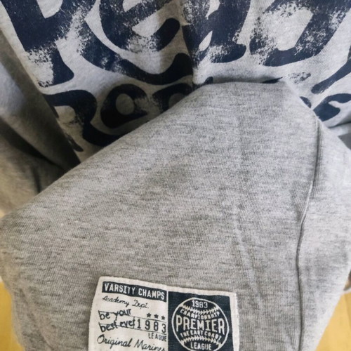 Long-sleeve tops pack 16 years like new, multicolored