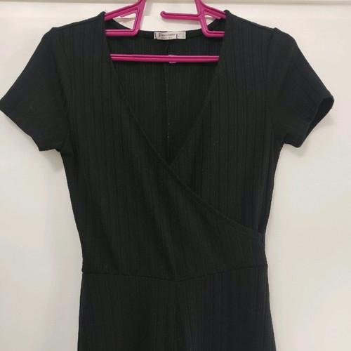 Stradivarius Black Short-Sleeve Jumpsuit Medium With Box