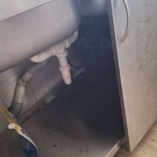 Inox sink with sliding doors like new
