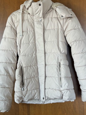 Stardivarius puffer jacket like new, beige, with detachable hood
