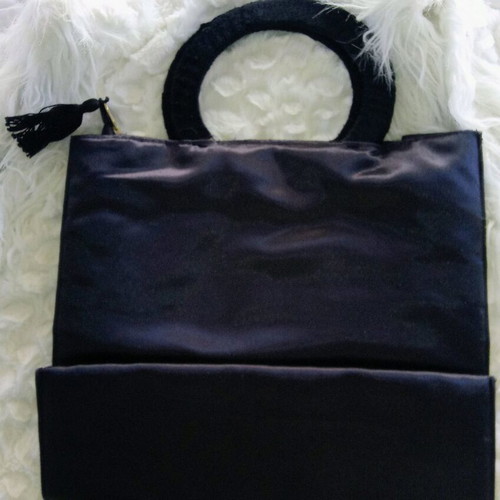 Handmade velvet handbag with embroidery 37x46 cm, new