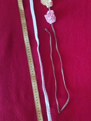 Children's belts like new, white and brown, set of two