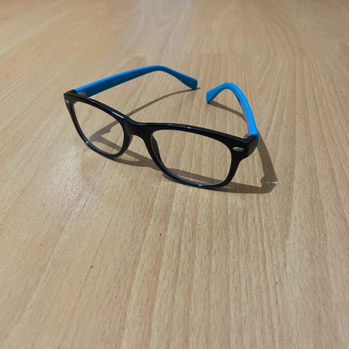 Glasses with Blue Light Filter Lens like new, black and blue