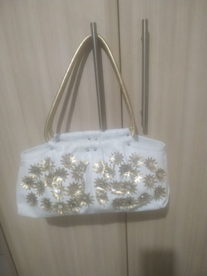 Leather shoulder bag white with gold straps and rhinestones used
