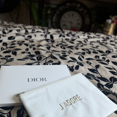 Dior J’Adore White Toiletry Bag New
