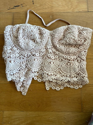 Bsb lace boho style bustier top used, beige, size L