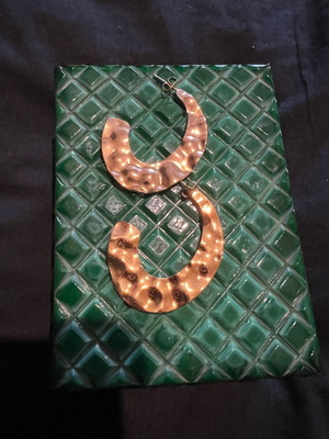 Steel earrings new, gold color