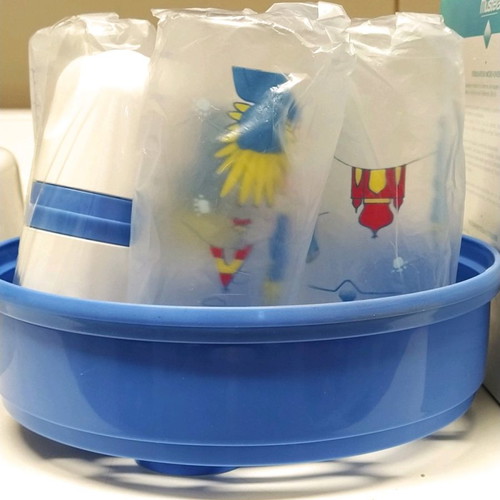 Mustela baby microwave sterilizer new with 4 biberon and nipples