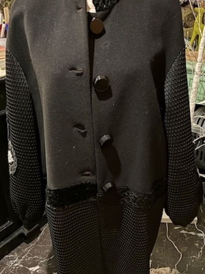 Milly Brown women's black coat used XL with unique sleeves and buttons
