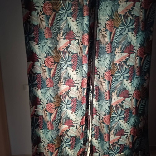 Curtain panels like new, tropical design, green background, 1.40x2.60 m each